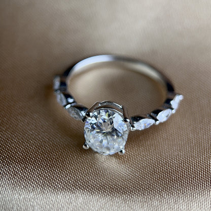 KERXI Oval 2.32 carat 18K white gold ring